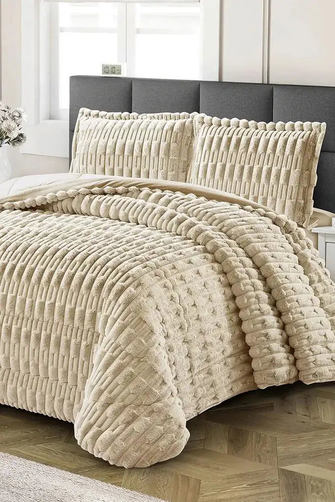 Couette Coralina Duarte avec appliqués — 2 oreillers inclus